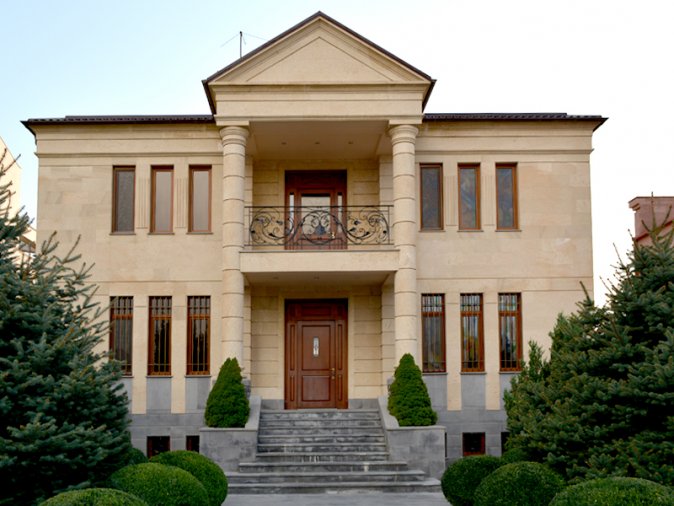 Фасади з фельзіта